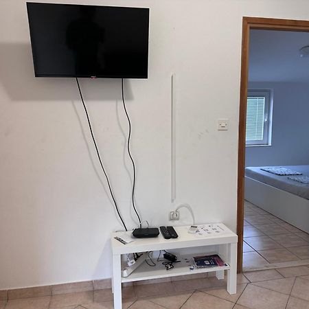Apartmani Bruno Vrsi Zewnętrze zdjęcie